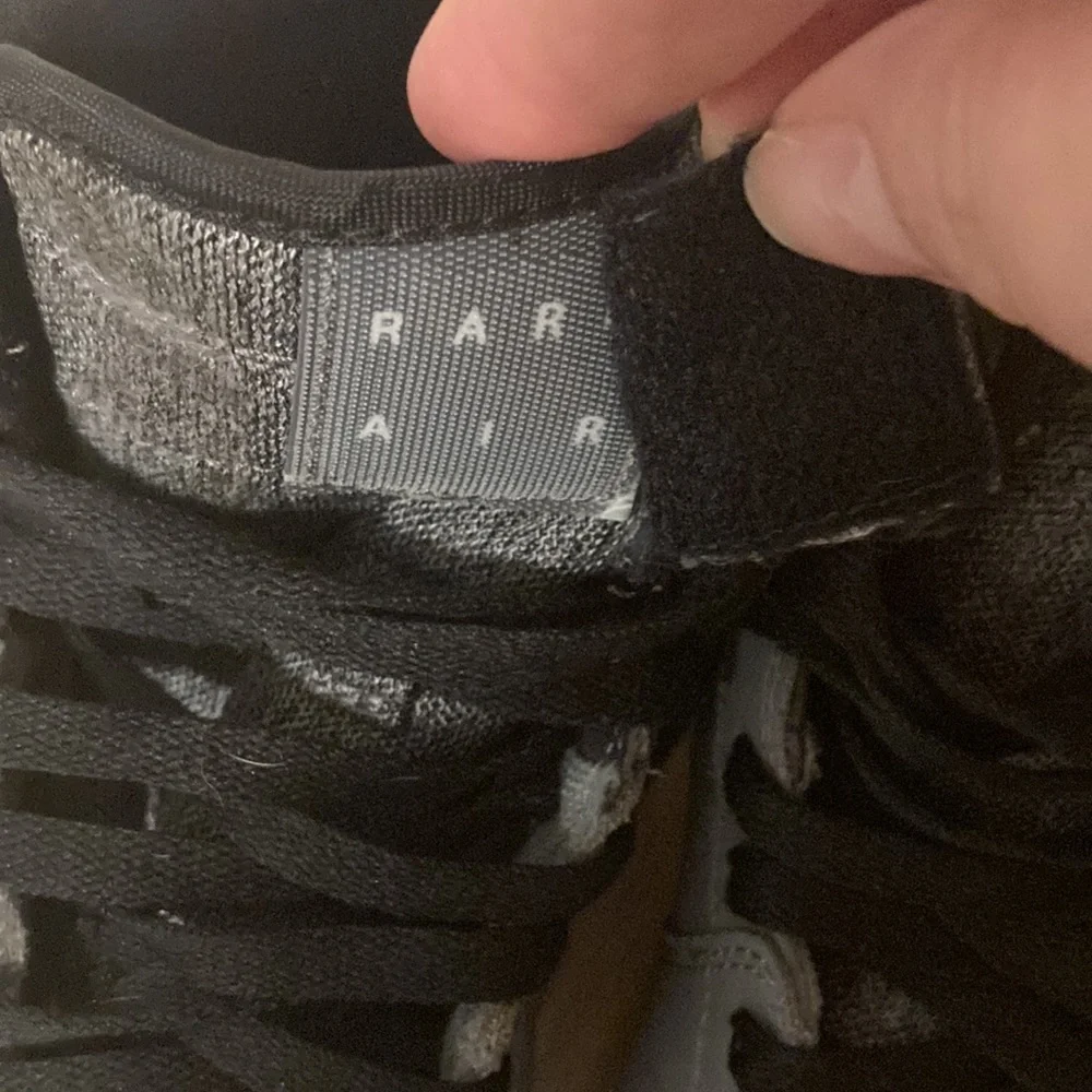 Nike Air Jordan 1 Retro High Cool Grey boys - Picture 6 of 7